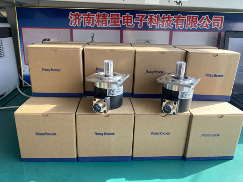 拉繩位移編碼器電纜的自由端固定在移動的物體上  拉繩位移編碼器電纜的自由端固定在移動的物體上