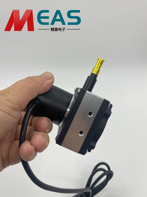 拉繩位移編碼器誤差被鎖定在可接受的微小范圍內 拉繩位移編碼器誤差被鎖定在可接受的微小范圍內